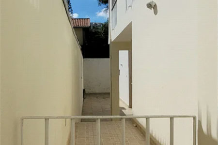 Sobrado à venda com 4 quartos, sendo 3 suítes, em Brooklin Paulista, São Paulo, SP