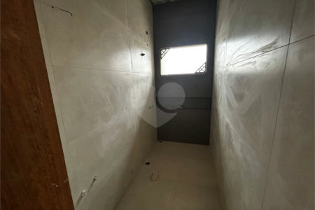 Casa à venda com 3 quartos, sendo 1 suíte,  no condomínio Lago dos Ipês, Itapetininga - SP