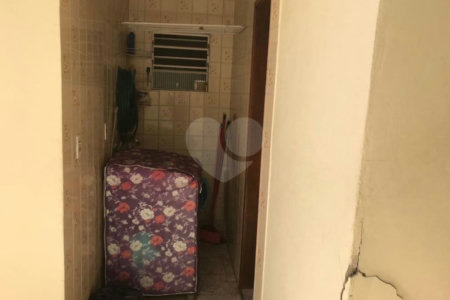 Sobrado à venda com 2 quartos em Parque Vitória, São Paulo, SP