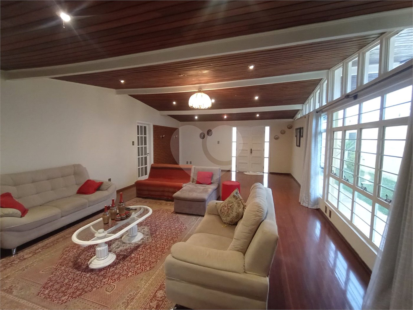 Casa à venda com 4 quartos, sendo 3 suítes,  no Centro, Itapetininga, SP