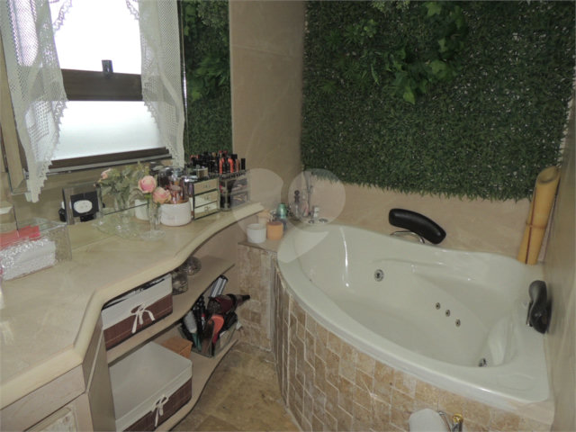 Apartamento à venda com 3 quartos, sendo 1 suíte,  em Jardim Marajoara, São Paulo, SP