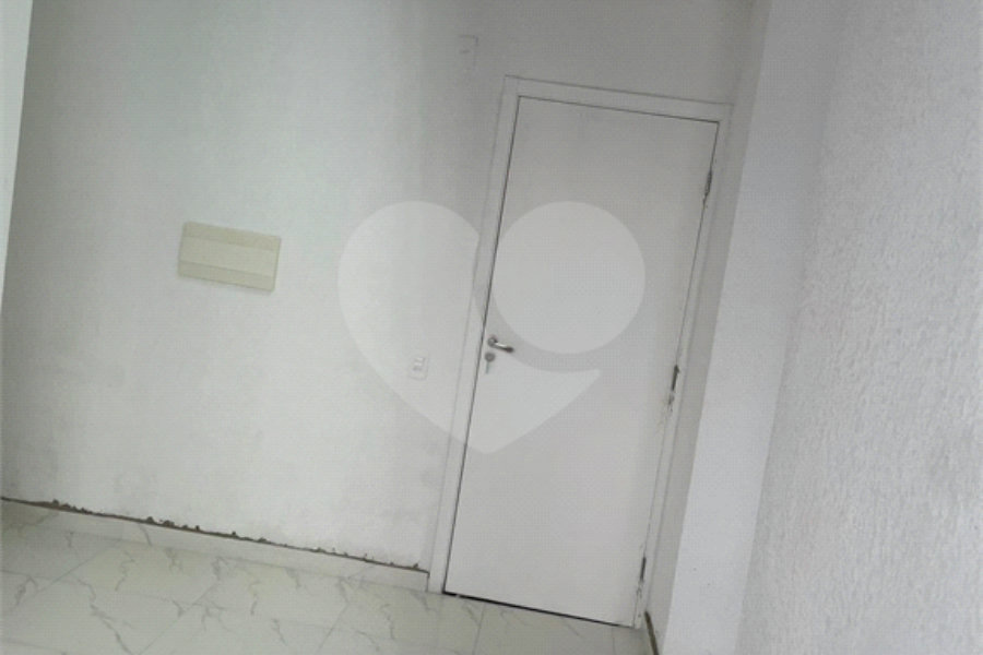 Apartamento à venda com 2 quartos em Horto, São Paulo, SP