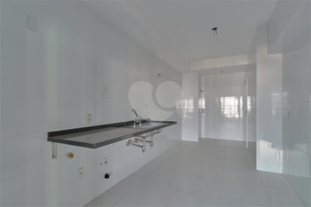 Apartamento à venda com 4 suítes em Chácara Santo Antônio, São Paulo, SP