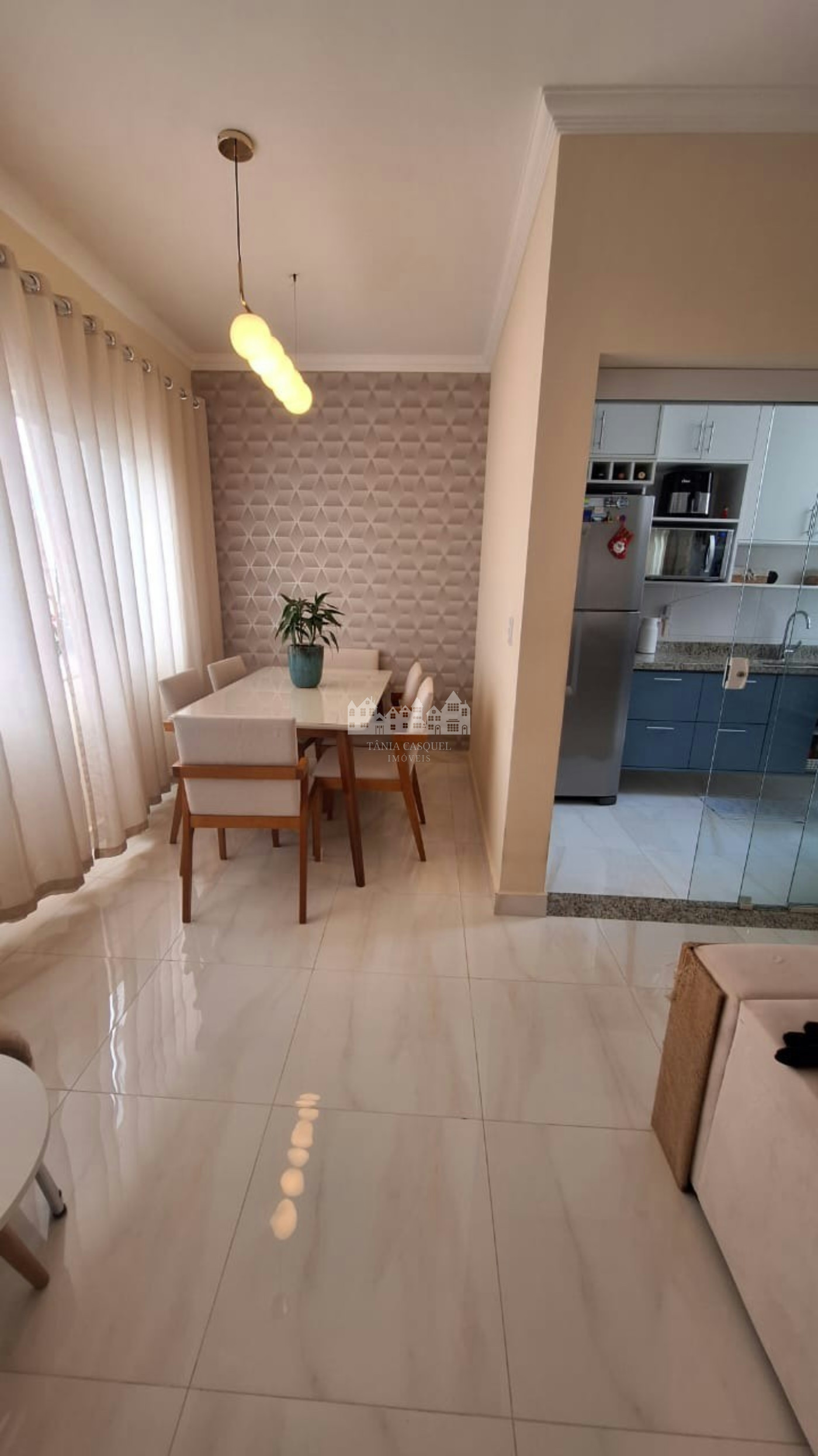 Casa à venda com 3 quartos, sendo 1 suíte, em Residencial Jardins da Catalunha, Atibaia, SP