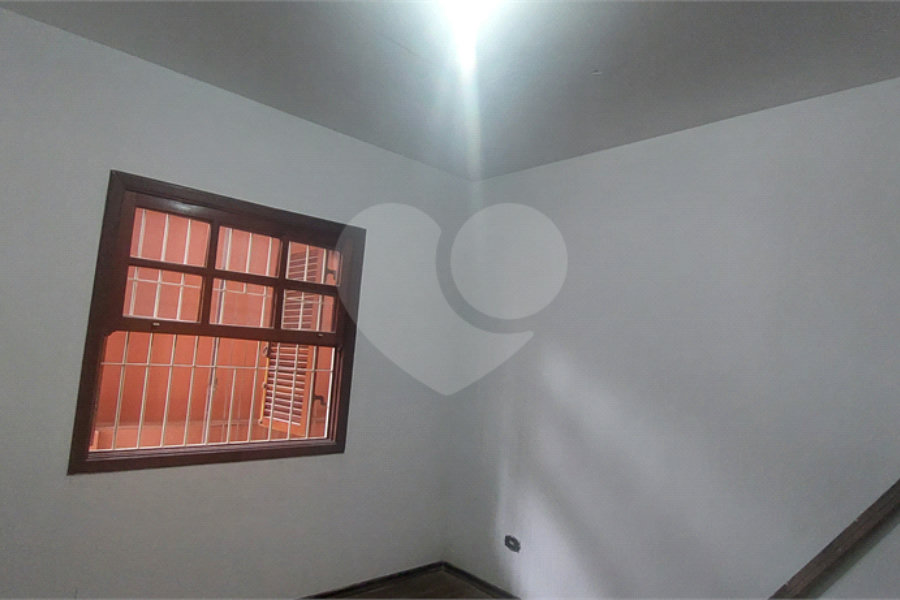 Sobrado à venda com 4 quartos, sendo 2 suítes, em Lavapés, Mairiporã, SP