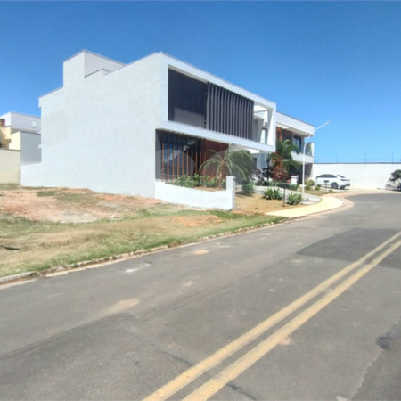 Terreno à venda no condomínio Residencial Maria Dulci, Indaiatuba - SP