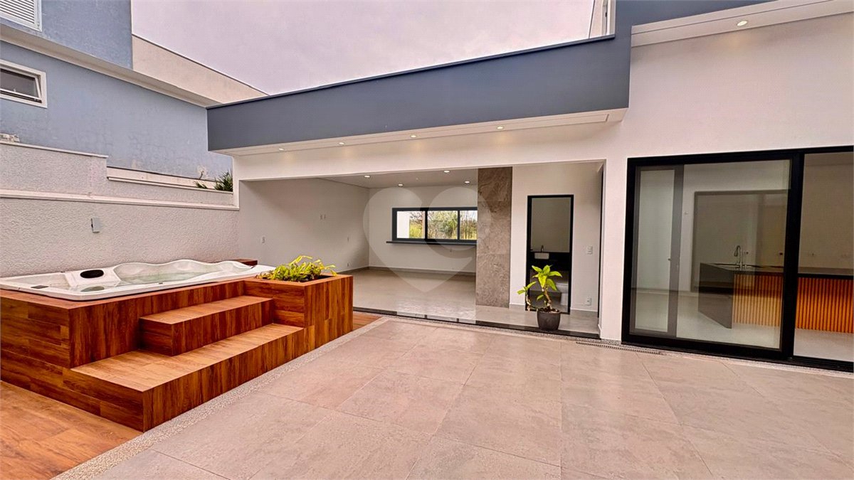 Casa à venda com 3 suítes no condomínio Campos do Conde I e II, Sorocaba - SP