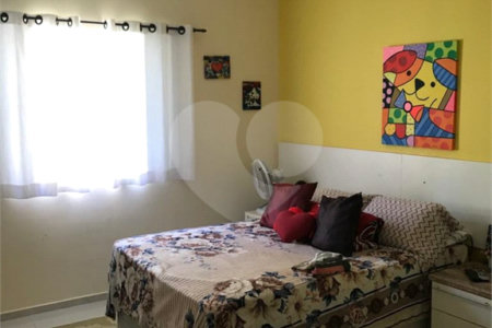 Casa à venda com 4 quartos, sendo 3 suítes, no condomínio Serra da Estrela, Atibaia - SP