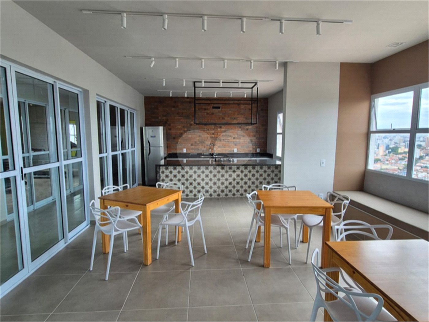 Apartamento à venda com 2 quartos, sendo 1 suíte,  em Vila Hortência, Sorocaba, SP