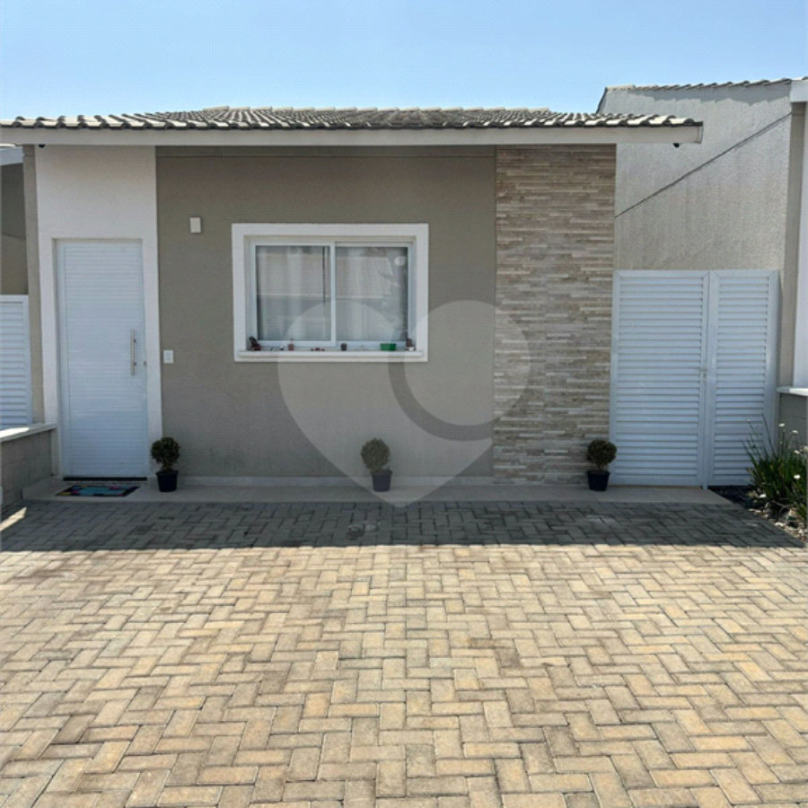 Casa à venda com 2 quartos, sendo 1 suíte, no condomínio Residencial Bela Vida- Bom Jesus dos Perdões, Bom Jesus dos Perdões - SP