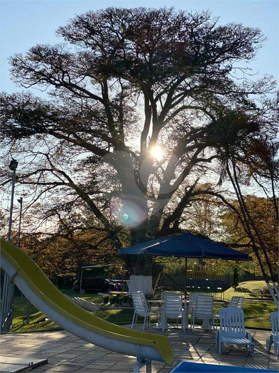 Chácara à venda com 9 quartos, sendo 6 suítes,  em Araçoiaba da Serra, SP