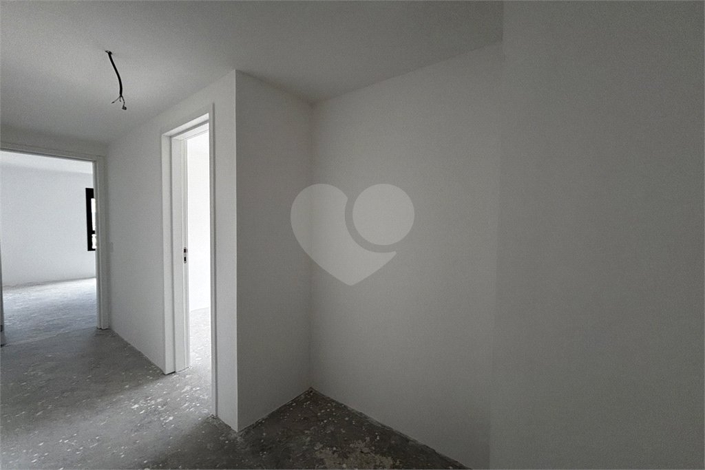 Apartamento à venda com 3 suítes em Vila Romana, São Paulo, SP