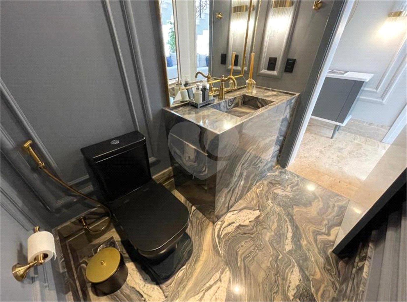 Casa à venda com 4 suítes no condomínio Quinta das Laranjeiras, Araraquara - SP