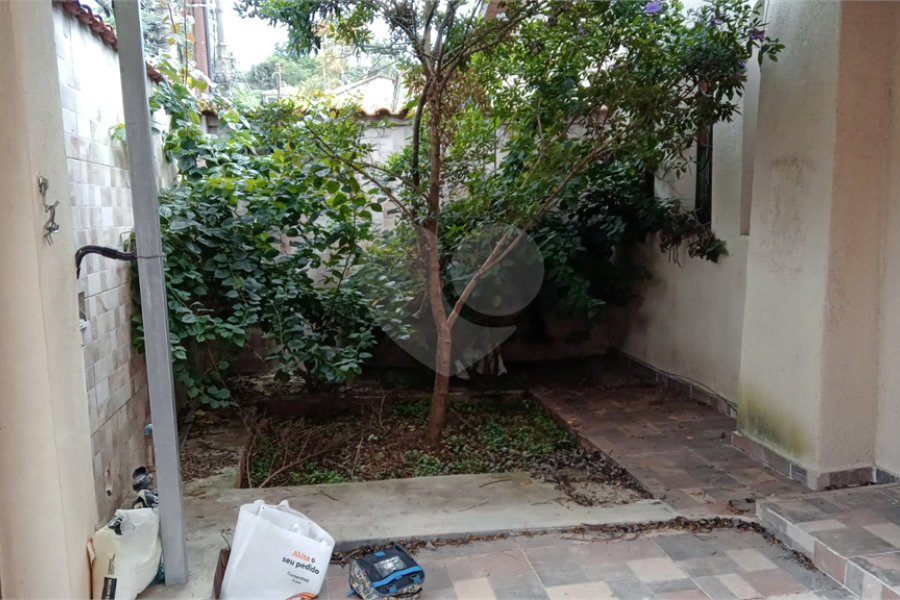 Casa Térrea à venda com 3 quartos, sendo 1 suíte, em Vila Irmãos Arnoni, São Paulo, SP