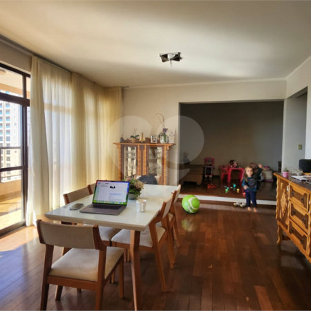 Apartamento à venda com 3 suítes no Centro, Araraquara, SP