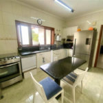 Casa à venda com 3 quartos, sendo 1 suíte, no condomínio Recanto dos Paturis, Vinhedo - SP