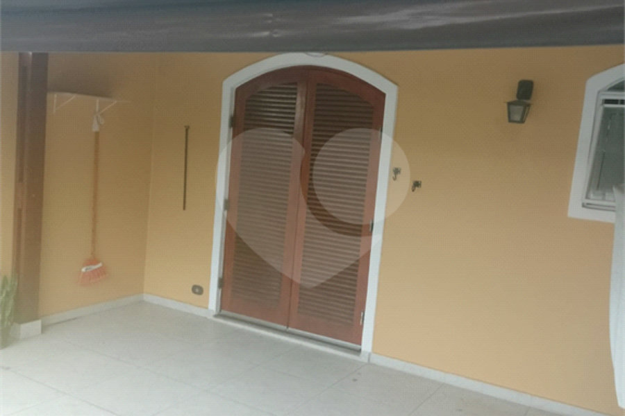 Casa à venda com 3 suítes no condomínio Vila Maria, São Paulo - SP