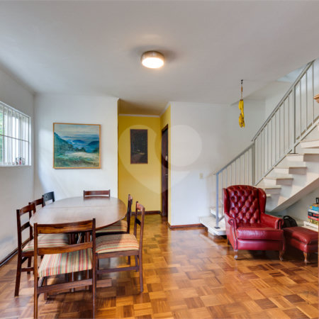 Casa de Vila à venda com 3 quartos, sendo 1 suíte, em Alto da Boa Vista, São Paulo, SP