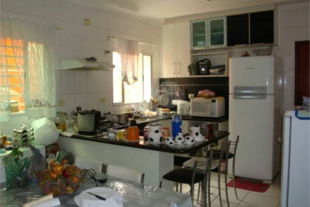 Sobrado à venda com 3 quartos, sendo 1 suíte, em Vila Santa Terezinha (zona Norte), São Paulo, SP