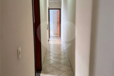 Casa à venda com 3 quartos, sendo 1 suíte, em Vila Constança, São Paulo, SP