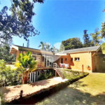 Casa à venda com 4 quartos, sendo 2 suítes, no condomínio Campos de Mairiporã Gleba 1, Mairiporã - SP