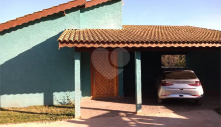 Chácara à venda com 5 quartos, sendo 2 suítes, em Campos de Atibaia, Atibaia, SP
