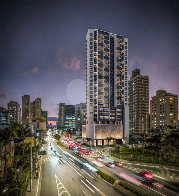 Apartamento à venda com 3 quartos, sendo 1 suíte,  em Vila Cordeiro, São Paulo, SP