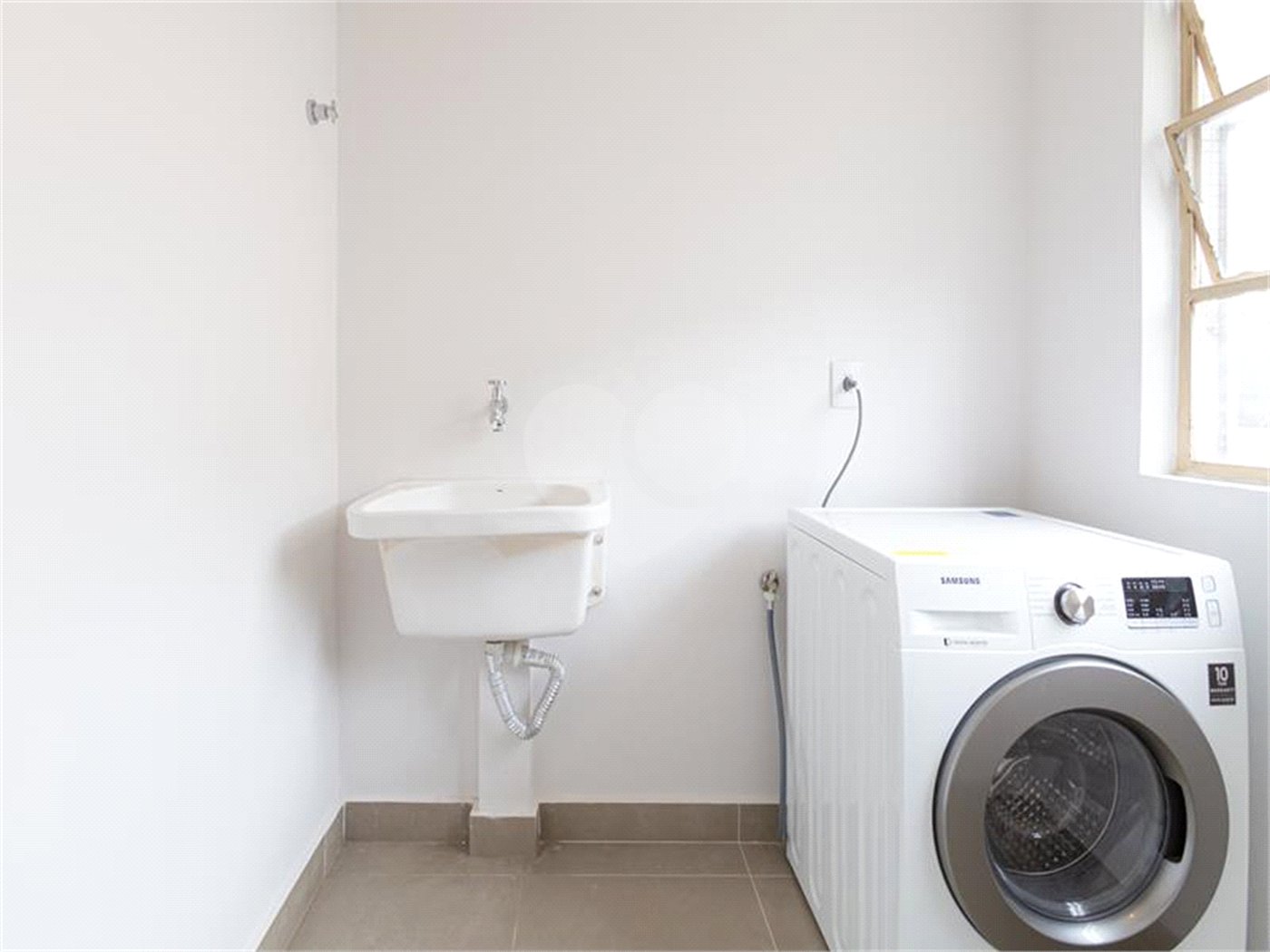 Apartamento à venda com 4 quartos, sendo 2 suítes, em Pinheiros, São Paulo, SP