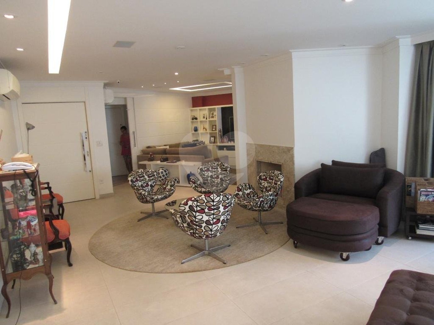 Apartamento à venda com 3 suítes em Real Parque, São Paulo, SP