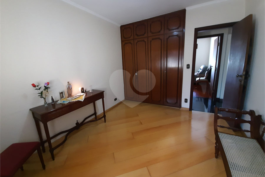 Casa Térrea à venda com 4 quartos, sendo 1 suíte,  em Jardim França, São Paulo, SP