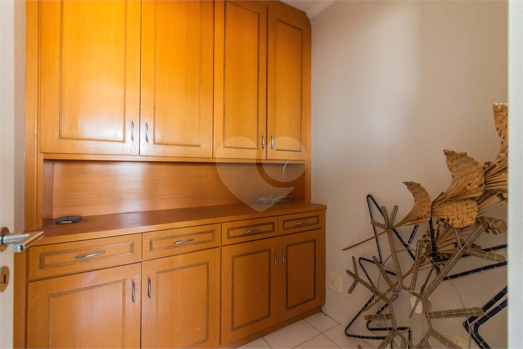 Apartamento à venda com 3 suítes em Campo Belo, São Paulo, SP