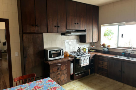 Casa à venda com 4 quartos, sendo 2 suítes, em Vila Aparecida, Itapetininga, SP