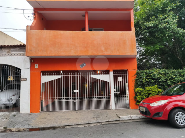Sobrado à venda com 4 quartos, sendo 1 suíte,  em Saúde, São Paulo, SP
