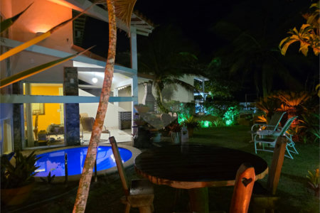 Casa à venda com 5 quartos, sendo 1 suíte,  em Praia Rasa, Armação dos Búzios, RJ