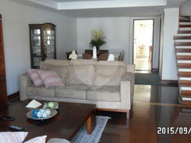 Sobrado à venda com 3 quartos, sendo 2 suítes,  em Vila Aurora (zona Norte), São Paulo, SP