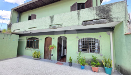 Casa à venda com 3 quartos, sendo 1 suíte,  em Ferreira, São Paulo, SP