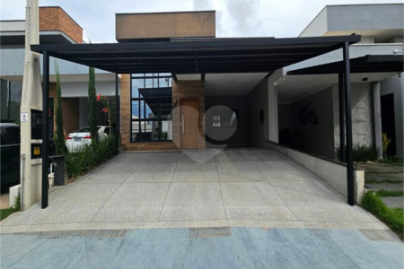 Casa à venda com 3 quartos, sendo 1 suíte, no condomínio Mantova, Indaiatuba - SP
