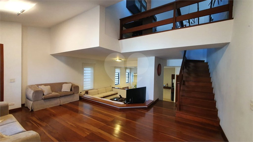 Sobrado à venda com 3 quartos, sendo 1 suíte, em Horto Florestal, São Paulo, SP