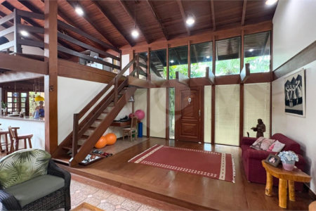 Casa à venda com 4 quartos, sendo 2 suítes,  no condomínio Vivendas do Lago, Sorocaba - SP