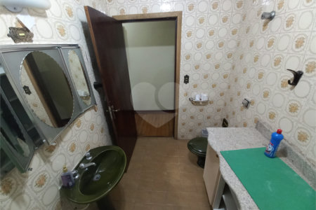 Casa à venda com 4 quartos, sendo 2 suítes,  em Parque Esmeralda, São Paulo, SP