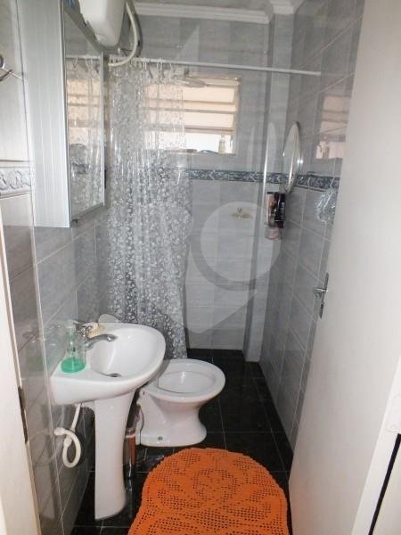 Casa à venda com 3 quartos, sendo 1 suíte, em Jardim Oriental, São Paulo, SP