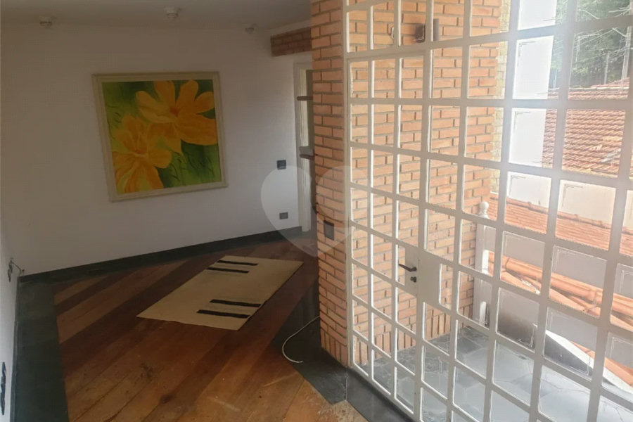 Sobrado à venda com 4 quartos, sendo 2 suítes,  em Tremembé, São Paulo, SP