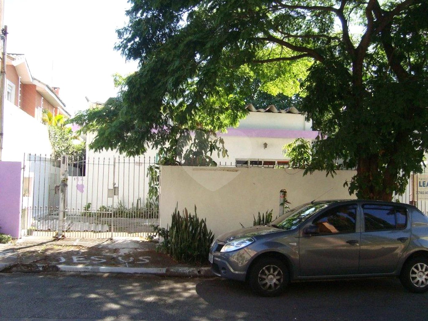 Casa à venda com 3 suítes em Jardim Leonor, São Paulo, SP