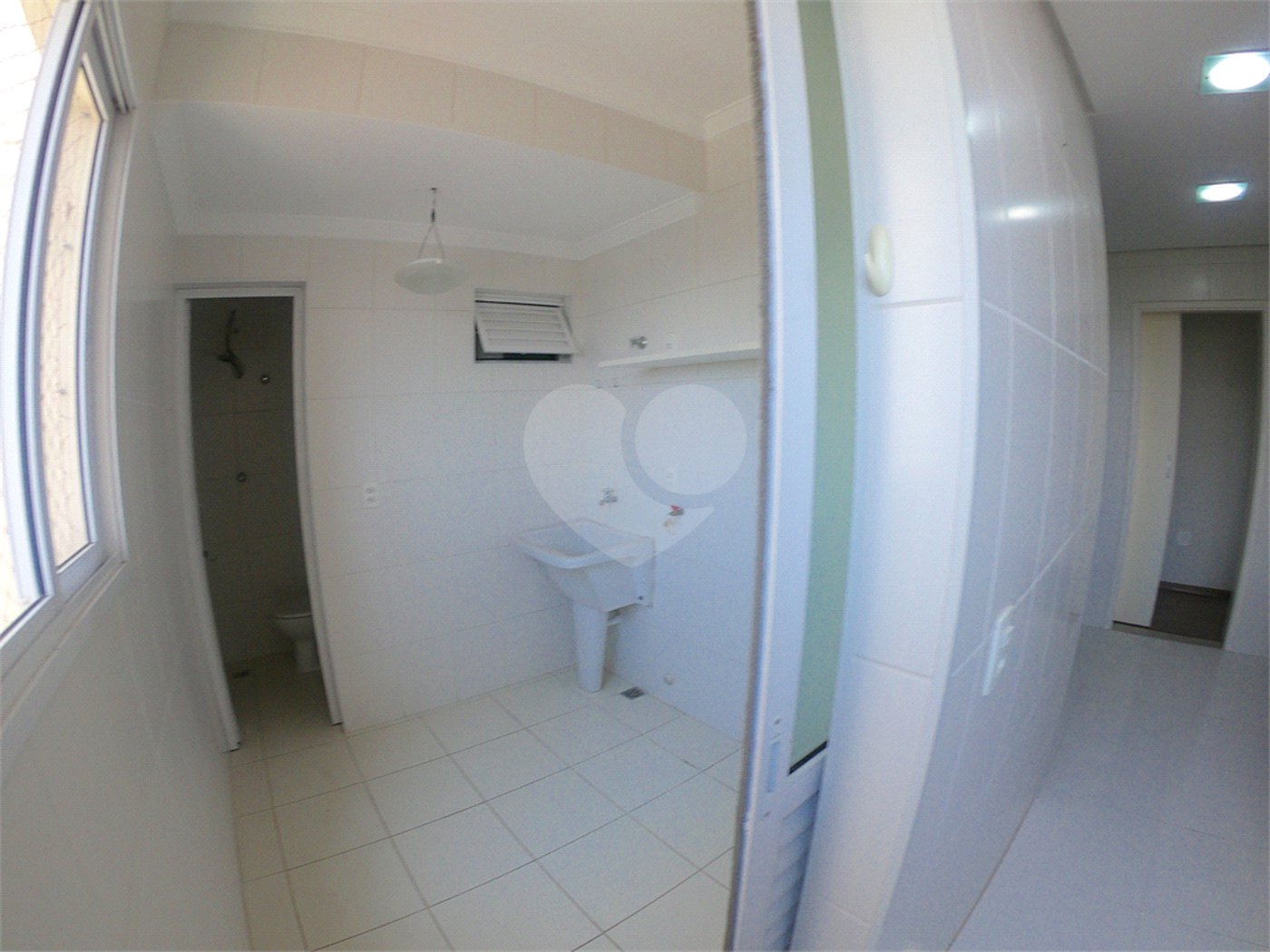 Apartamento à venda com 2 suítes em Vila Todos Os Santos, Indaiatuba, SP
