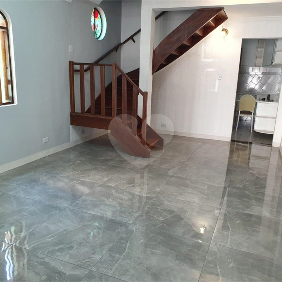 Casa de Vila à venda com 4 quartos, sendo 1 suíte, em Santana, São Paulo, SP