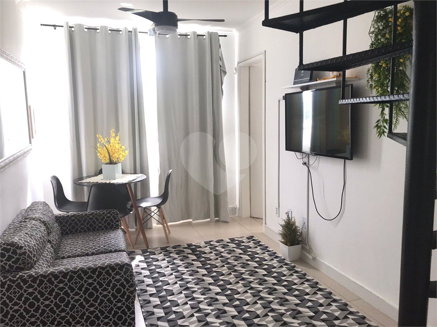 Apartamento à venda com 4 quartos, sendo 1 suíte, em Campo Grande, Rio de Janeiro, RJ
