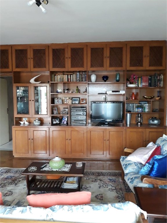 Casa à venda com 2 quartos, sendo 1 suíte,  em Vila Anastácio, São Paulo, SP