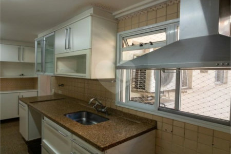 Apartamento à venda com 4 suítes em Jardim Leonor, São Paulo, SP