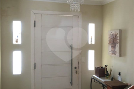 Sobrado à venda com 3 quartos, sendo 1 suíte, em Aclimação, São Paulo, SP