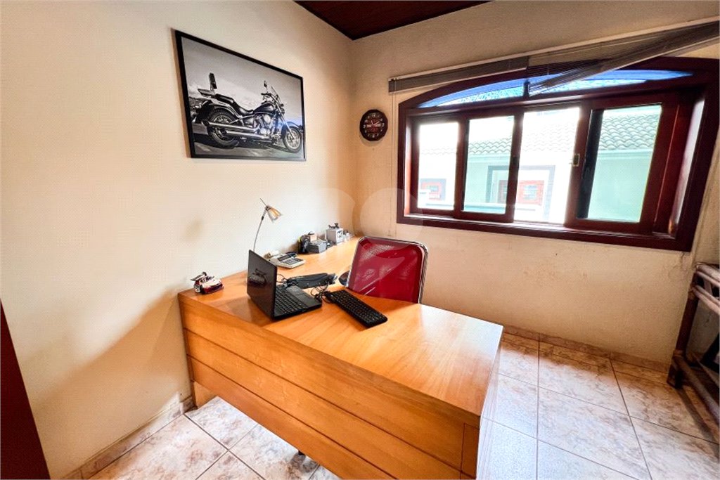 Casa à venda com 4 quartos, sendo 2 suítes,  no condomínio Villaggio Capriccio, Louveira - SP